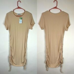 NWT Neona sheath dress shortsleeved, knee-length ribbed in cream L